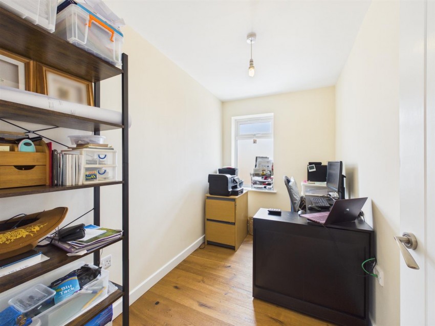 Images for Langdon Avenue, Bedgrove, Aylesbury