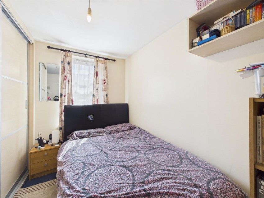 Images for Florey Gardens, Aylesbury, Buckinghamshire