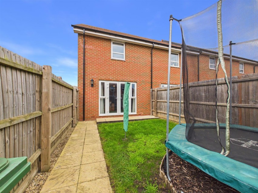 Images for Burnet Lane, Broughton, Aylesbury