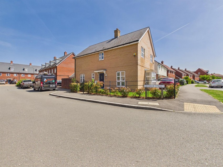 Images for Herman Street, Berryfields, Aylesbury