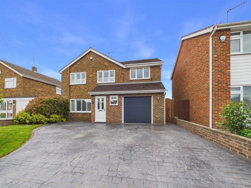 Images for Studland Close, Bedgrove, Aylesbury