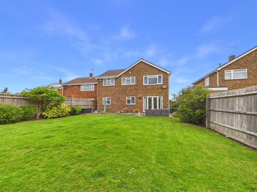 Images for Studland Close, Bedgrove, Aylesbury