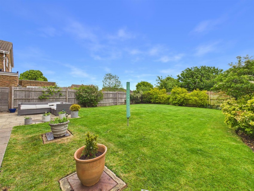 Images for Studland Close, Bedgrove, Aylesbury