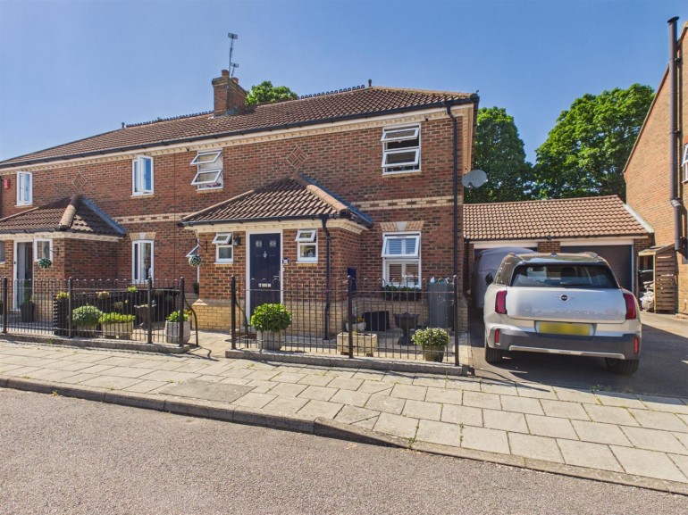 Horton Close, Fairford Leys, Aylesbury