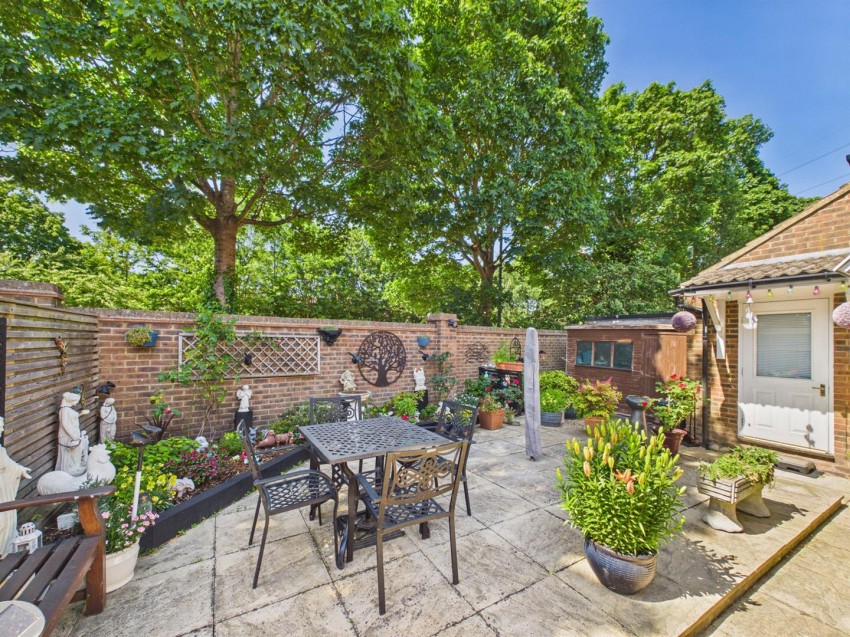 Images for Horton Close, Fairford Leys, Aylesbury