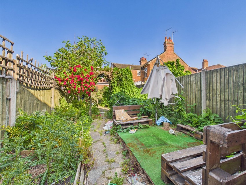 Images for Queens Park, Aylesbury, Buckinghamshire