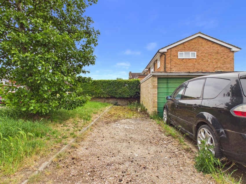 Images for Melrose Walk, Elm Farm, Aylesbury