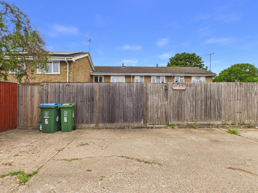 Images for Melrose Walk, Elm Farm, Aylesbury