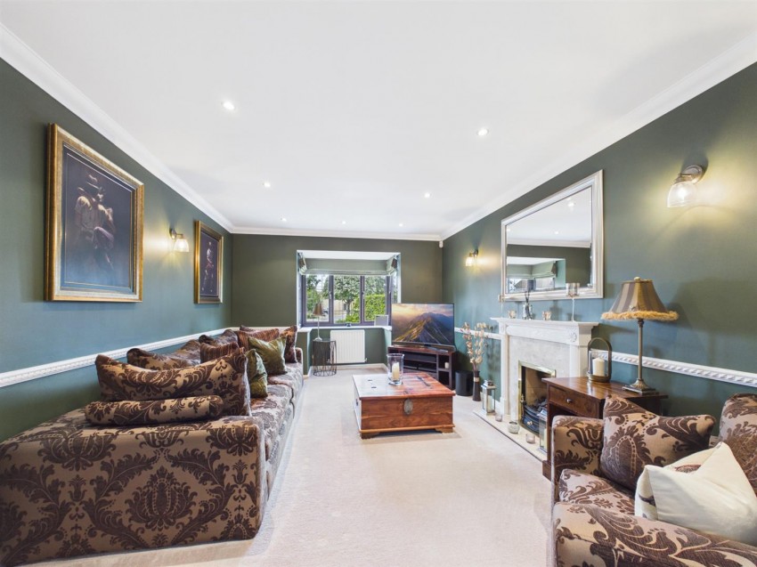 Images for Kestrel Way, Watermead, Aylesbury