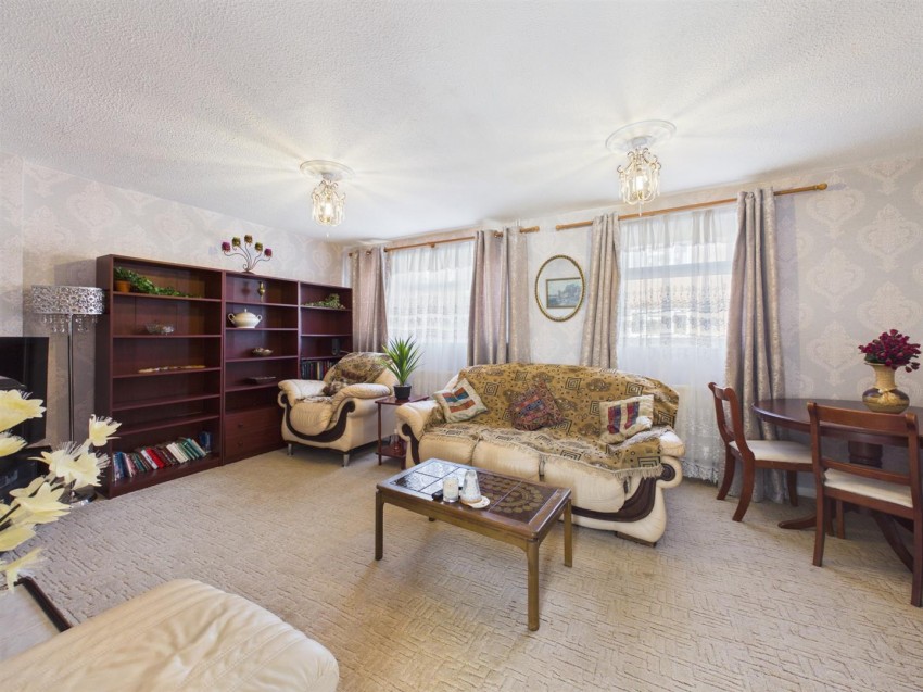Images for Lavric Road, Walton Court, Aylesbury