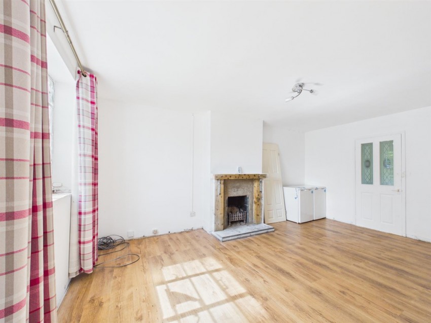 Images for Bishopstone Road, Stone, Aylesbury