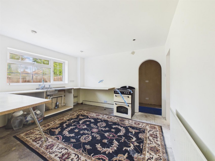 Images for Bishopstone Road, Stone, Aylesbury