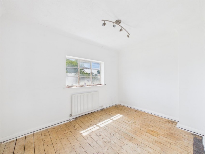 Images for Bishopstone Road, Stone, Aylesbury