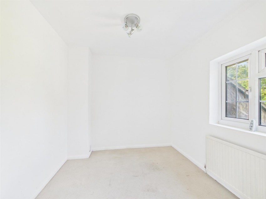 Images for Bishopstone Road, Stone, Aylesbury