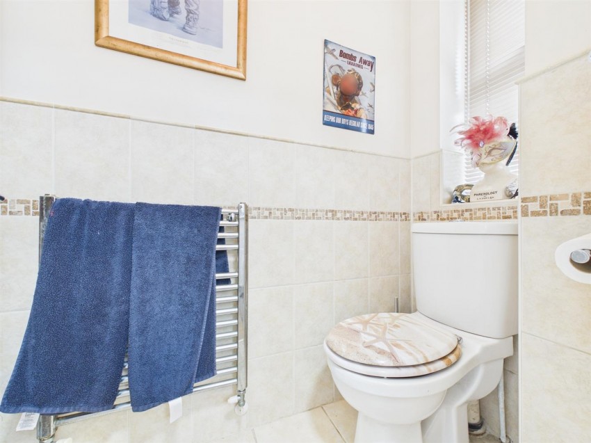 Images for Lark Vale, Watermead, Aylesbury