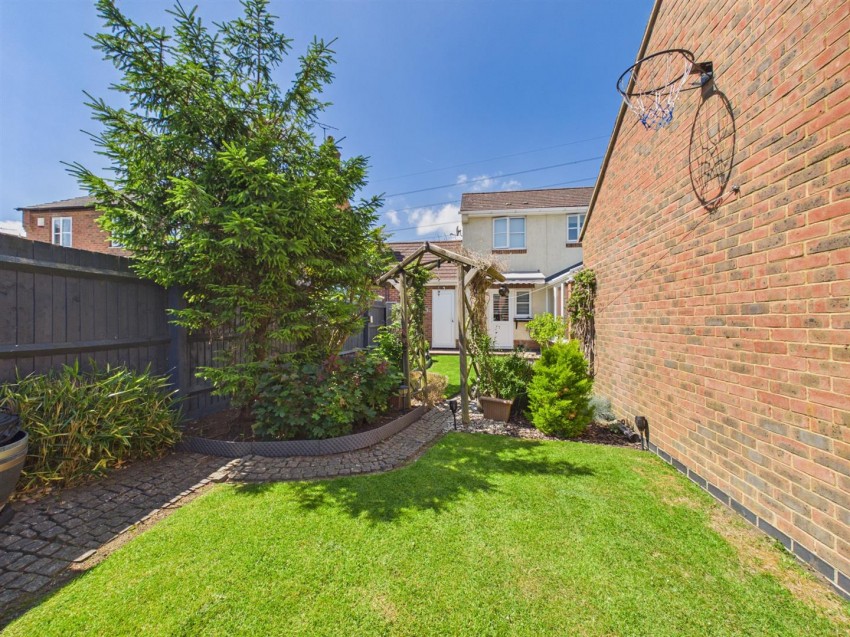 Images for Howletts Close, Fairford Leys, Aylesbury