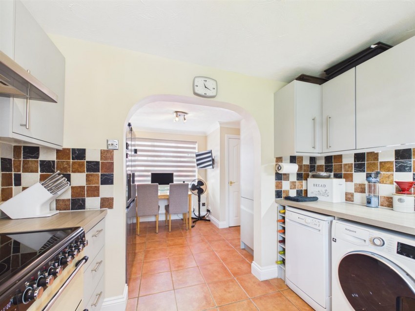 Images for Howletts Close, Fairford Leys, Aylesbury