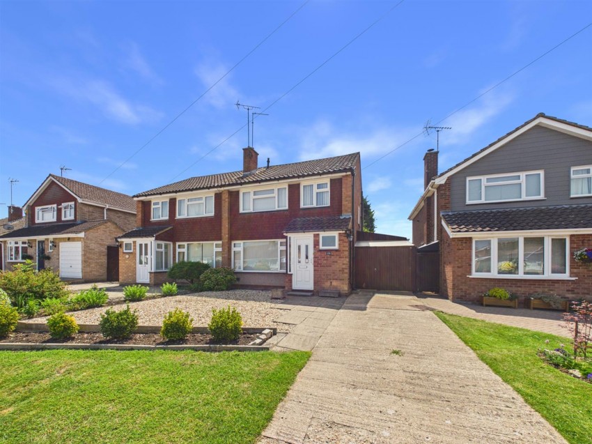 Images for Broughton Avenue, Broughton, Aylesbury
