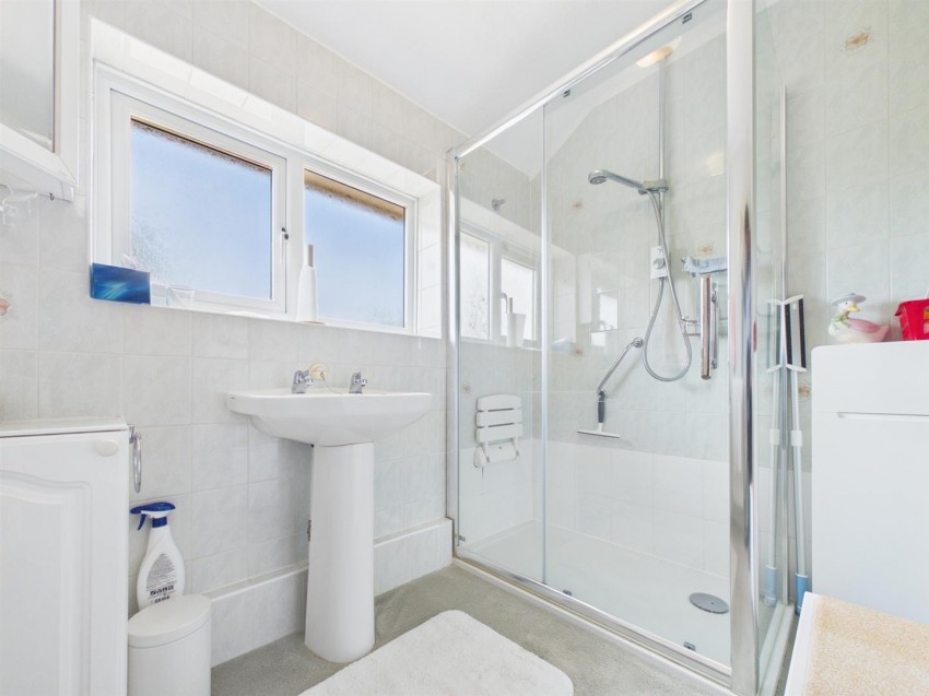 Images for Broughton Avenue, Broughton, Aylesbury