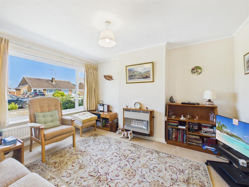 Images for Broughton Avenue, Broughton, Aylesbury