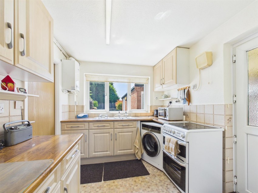 Images for Broughton Avenue, Broughton, Aylesbury