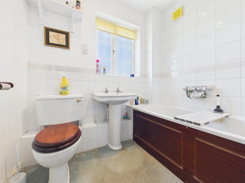 Images for Turnstone Way, Watermead, Aylesbury