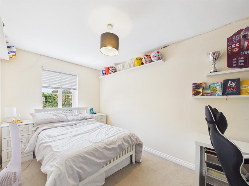 Images for Chaundler Drive, Buckingham Park, Aylesbury