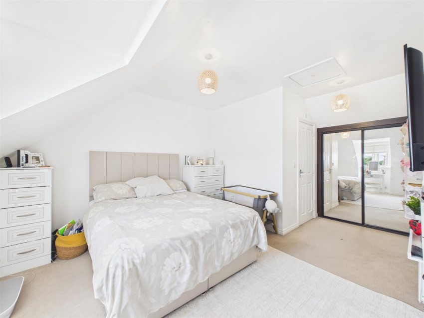Images for Chaundler Drive, Buckingham Park, Aylesbury