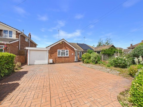 View Full Details for Limes Avenue, Aylesbury, Buckinghamshire