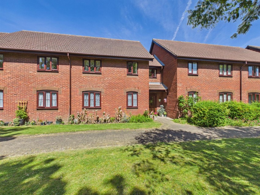 Images for Churchill Court, Beaconsfield Road, Aylesbury