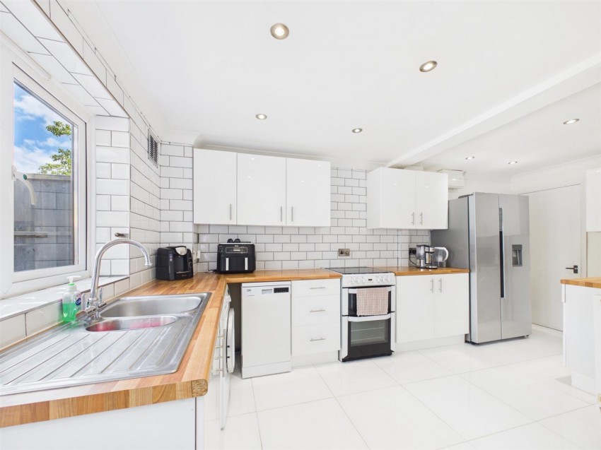 Images for St. Peters Avenue, Aylesbury