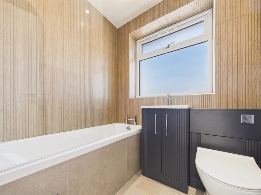 Images for Tiverton Crescent, Aylesbury, Buckinghamshire
