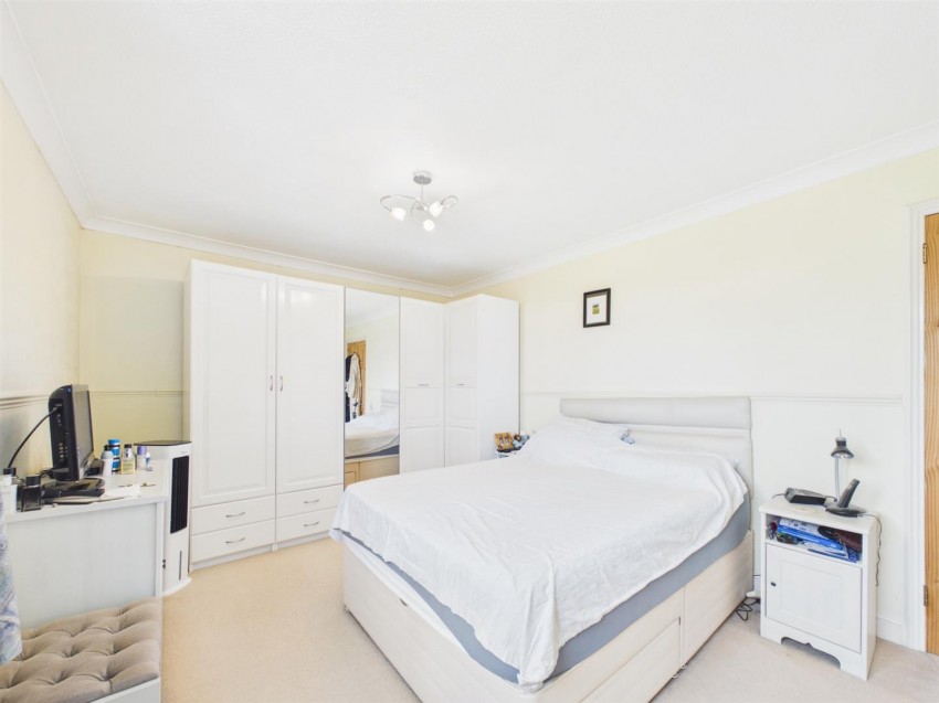 Images for Churchill Avenue, Aylesbury, Buckinghamshire