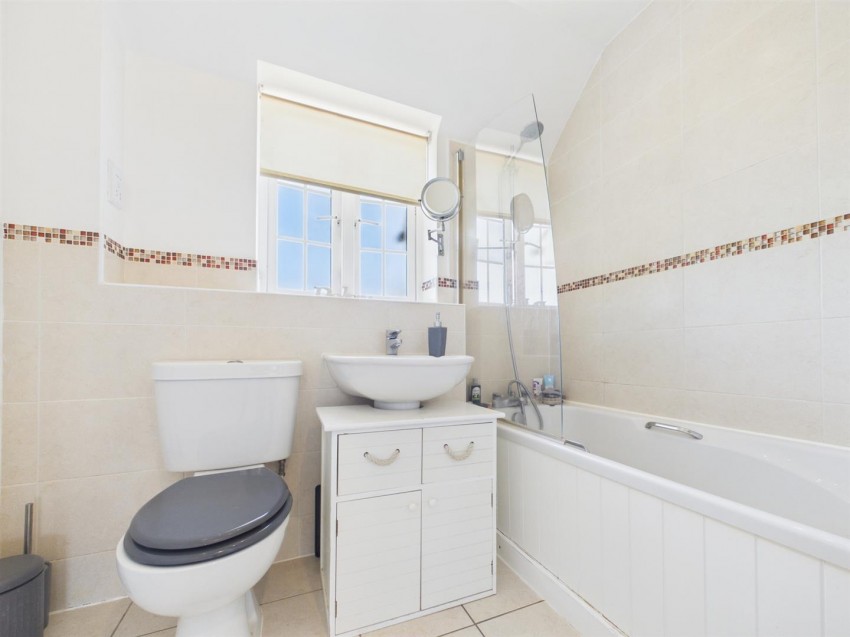 Images for Lewis Close, Buckingham Park, Aylesbury