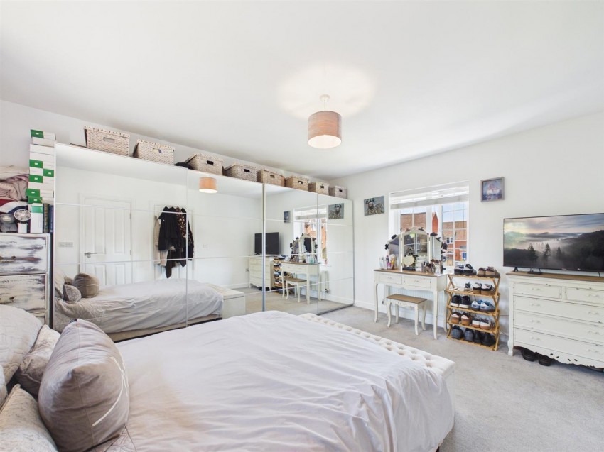 Images for Lewis Close, Buckingham Park, Aylesbury
