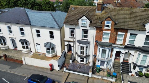 View Full Details for Tring Road, Aylesbury, Buckinghamshire