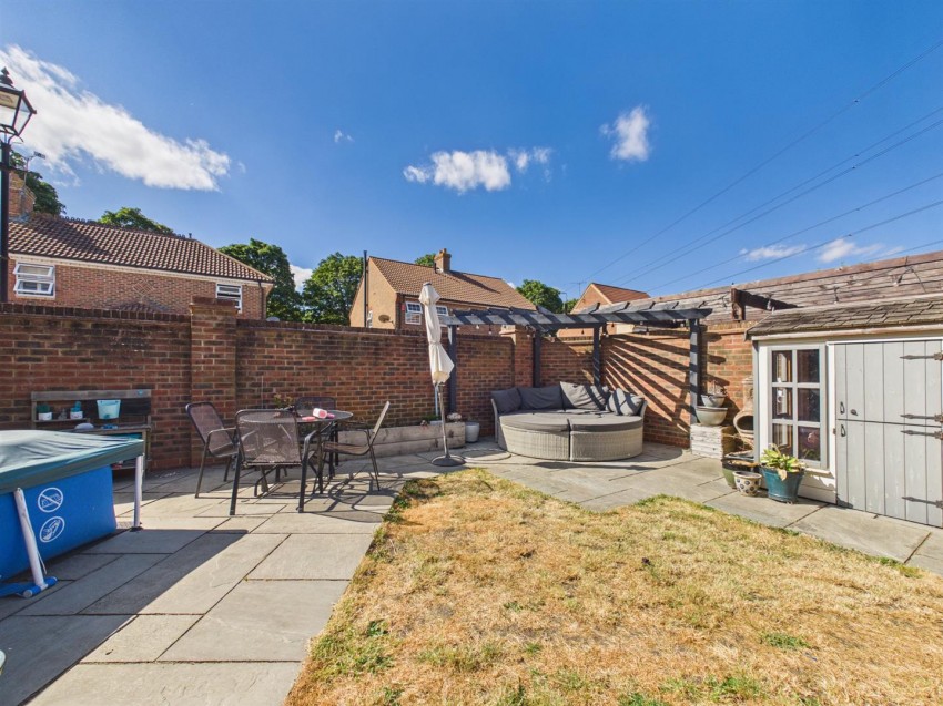 Images for Saunders Place, Fairford Leys, Aylesbury