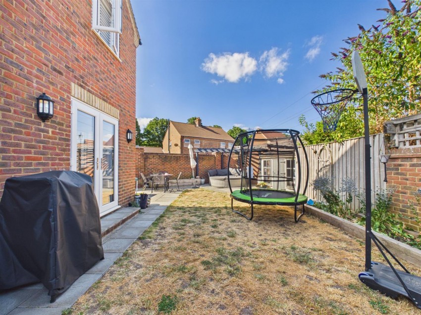 Images for Saunders Place, Fairford Leys, Aylesbury