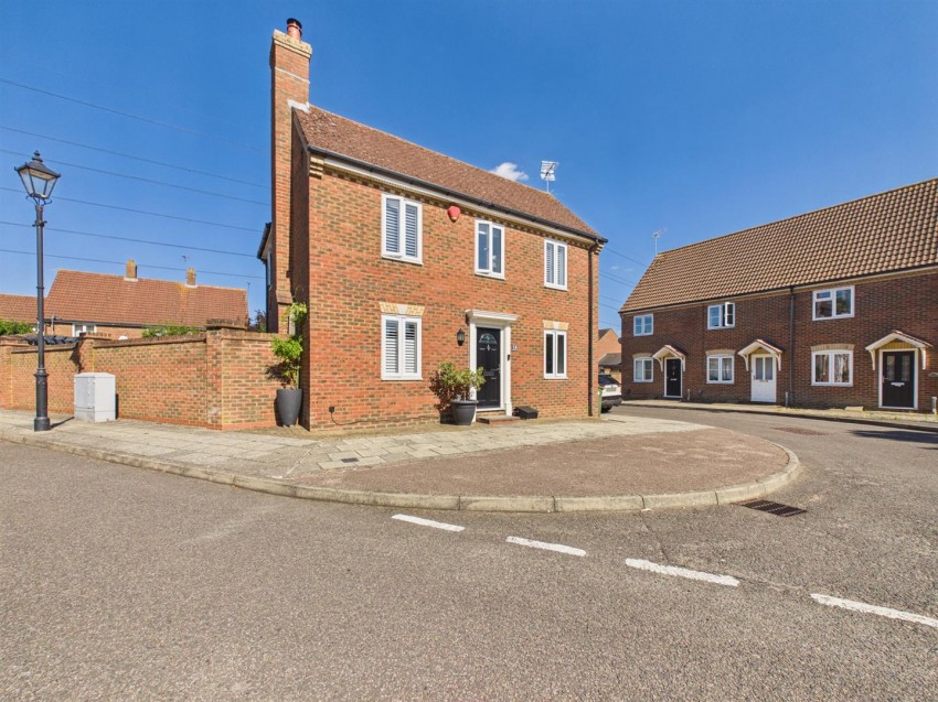 Images for Saunders Place, Fairford Leys, Aylesbury
