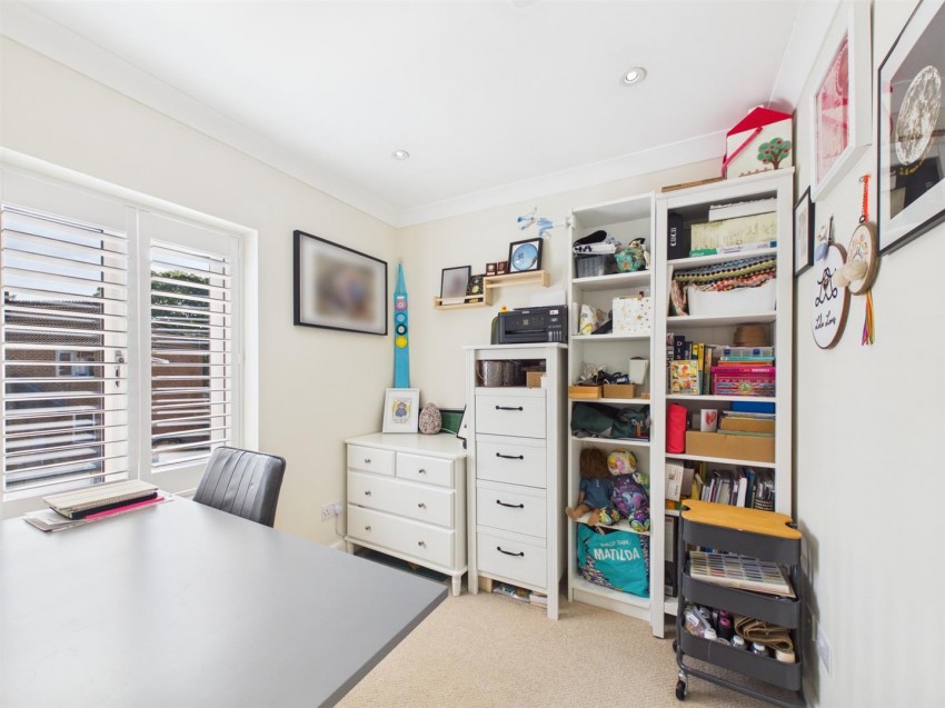 Images for Saunders Place, Fairford Leys, Aylesbury