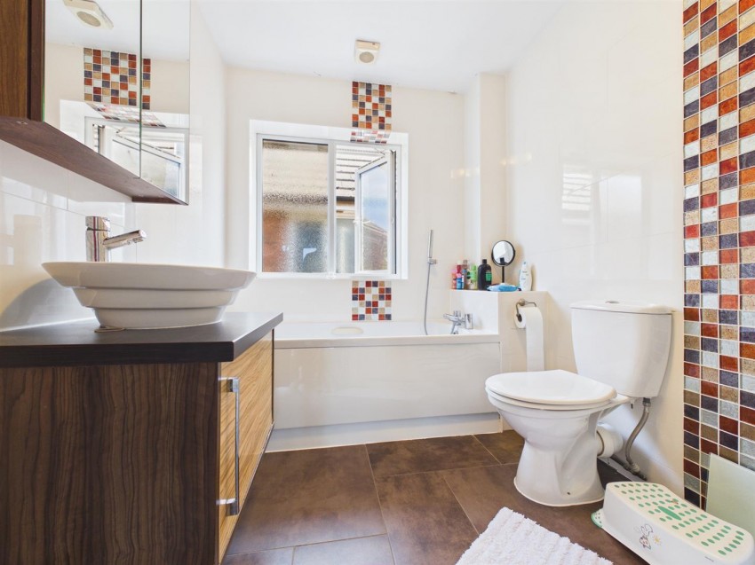 Images for Belle Vue, Stone, Stone, Aylesbury