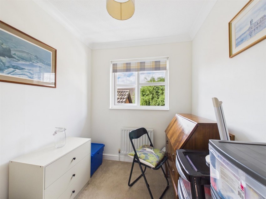 Images for Curlew, Watermead, Aylesbury