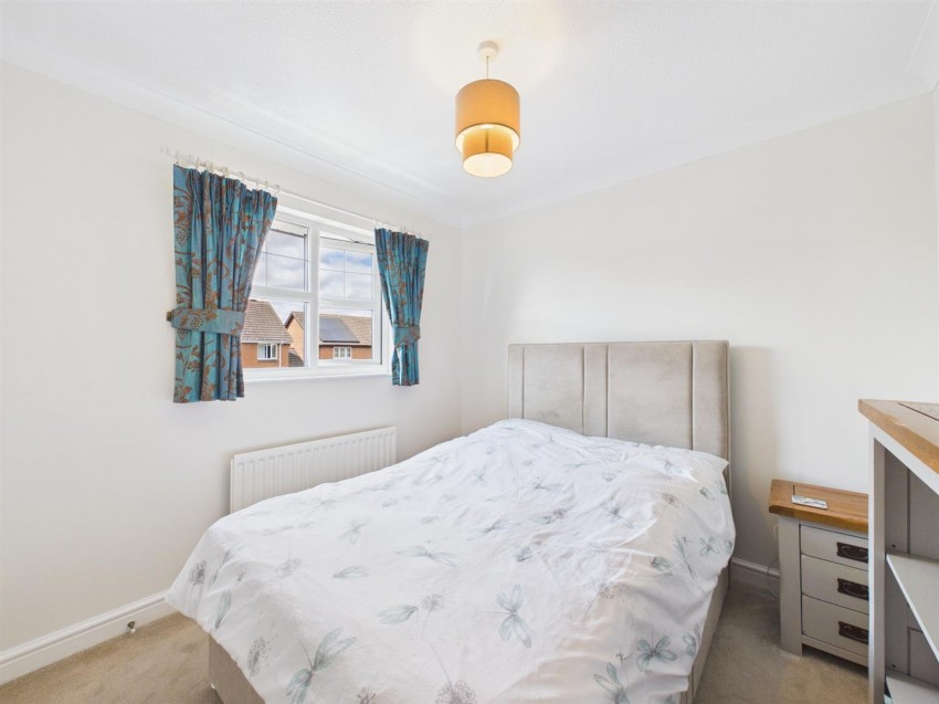 Images for Curlew, Watermead, Aylesbury
