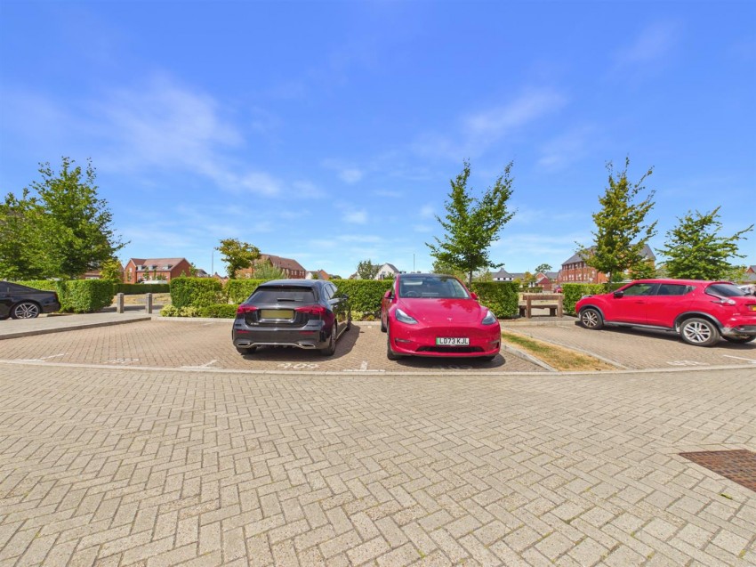 Images for Tipton Crescent, Kingsbrook, Aylesbury