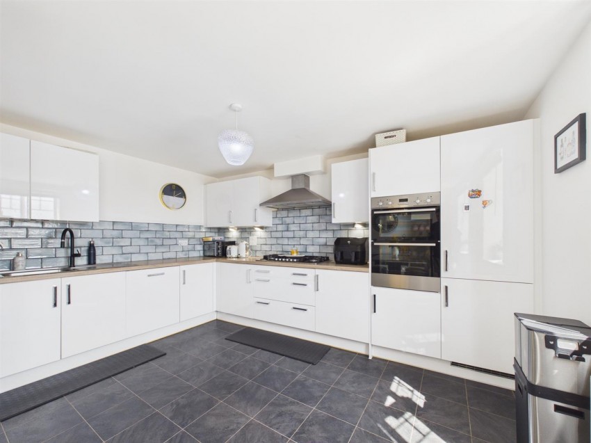 Images for Tipton Crescent, Kingsbrook, Aylesbury