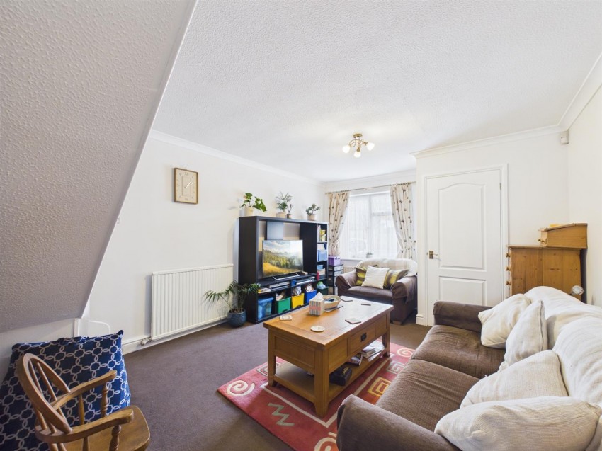 Images for Lodden Close, Hawkslade, Aylesbury
