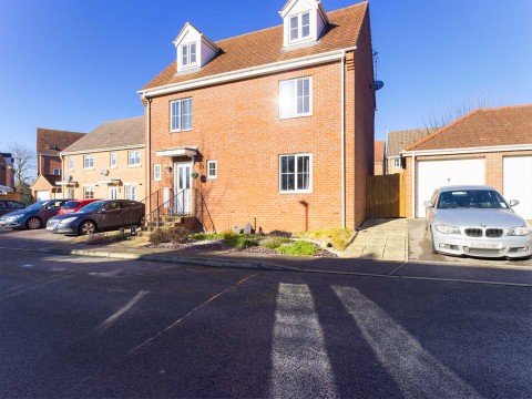 View Full Details for Whitechurch Close, Stone, Aylesbury